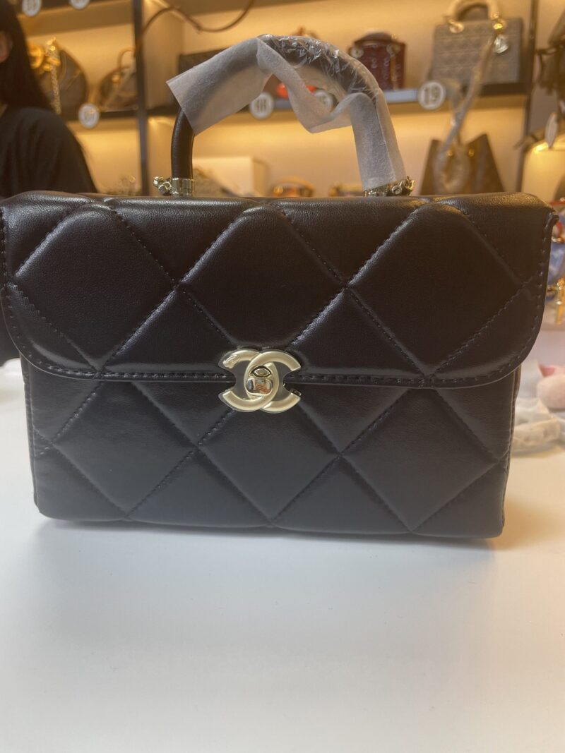 20162660ea750db8571a2acca25c018 chanel 9