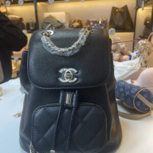 45aaad7dcbca7938139d2756dee6d03 LV 34