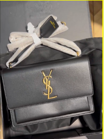 b1d324155a6bc3c194e7872fcdcea416 ysl 5