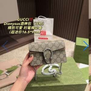 d75da70b231b4b3f2c9117c55062065e Replica Canada Goose Duncan 4157M Black Vest Reps - RepLuxe