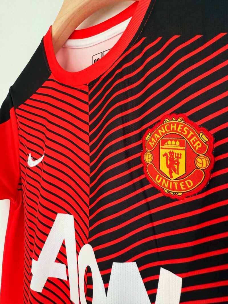016DC8A6-1901-404C-8713-C52C57073DC5 Train Like the Red Devils – Manchester United 2014/15 Training Kit
