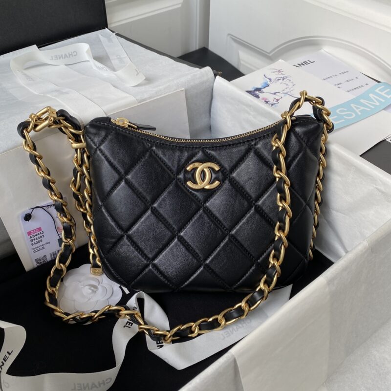 Chanel 22K Hobo Bag Logo Chain Lambskin