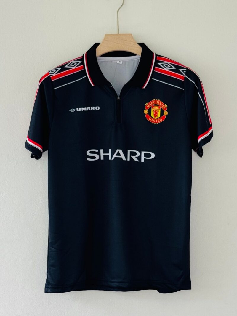 05E733E8-7037-4921-AB7F-B41F5A9A989E Rewind to Greatness with the 1997 Manchester United Away Jersey – Beckham Edition edition