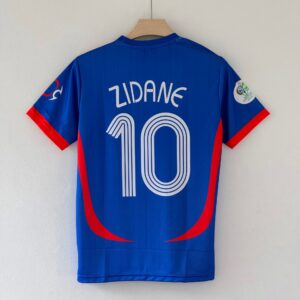 0DAEE1F2-0B80-489F-A8D4-4FE4CC2E1734 A Final Chapter in Style – France 2006 Home Retro Kit