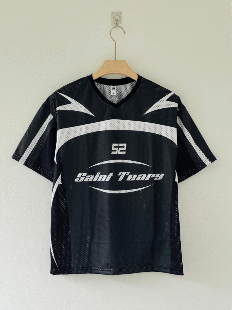 0DBA01D7-1BF3-44D0-9D21-A88AE436BB69 Built Like a Classic. Worn Like a Statement – Retro Oversized jersey