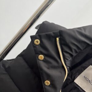Replica Moncler Besset Down Vest
