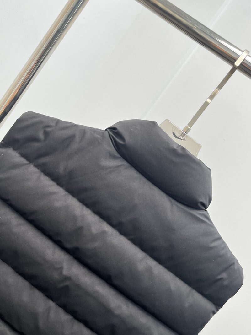Replica Moncler Besset Down Vest