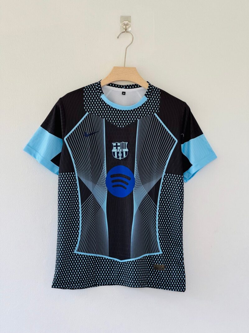 14FCECA0-3E15-466C-A44D-F3EAE2E4FA72 Unique Twist on Tradition – Barcelona 2025/26 Special Edition Kit