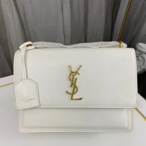 1c6b569d SUNSET MEDIUM IN SMOOTH LEATHER Saint Laurent YSL.com