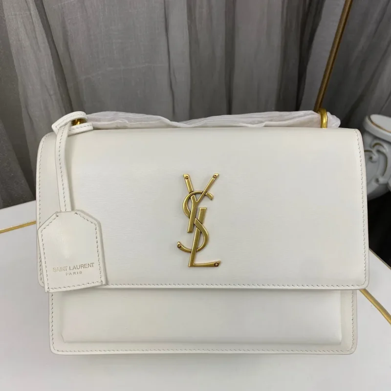 1c6b569d SUNSET MEDIUM IN SMOOTH LEATHER Saint Laurent YSL.com