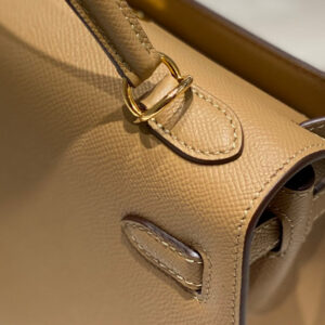 HERMES KELLY 28 IN CHAI EPSOM GOLD HARDWARE