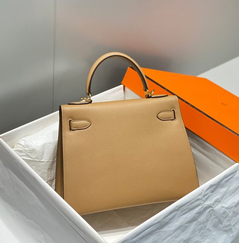 HERMES KELLY 28 IN CHAI EPSOM GOLD HARDWARE