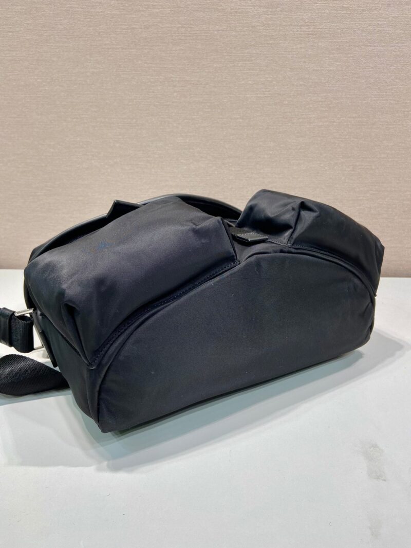 20231218_i1702880391_902_5_jpg CROSSBODY BAG 29 IN BLACK RE-NYLON AND CALFSKIN TRIM