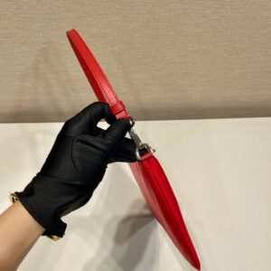 SHOULDER BAG 24 WITH TRIANGLE LOGO IN PASSION RED RE-NYLON FABRIC