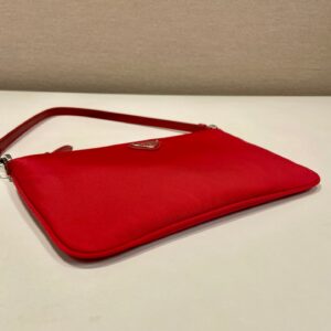 SHOULDER BAG 24 WITH TRIANGLE LOGO IN PASSION RED RE-NYLON FABRIC