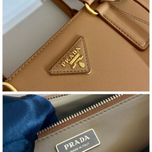 GALLERIA TOP HANDLE BAG 32 IN OFF WHITE SAFFIANO LEATHER