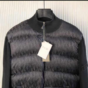 2230F2A8-D7D3-40C1-AA13-3BC1E699C185_70200c40-8980-4125-8a7f-30809bf8a079 Dior oblique zip sweater jacket