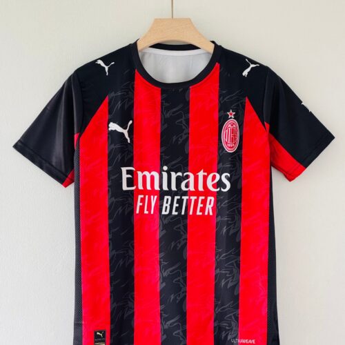2025/26 AC Milan Home Jersey
pulisic edition