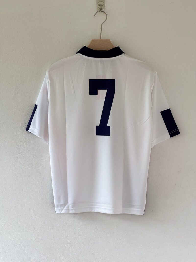 For the Lions Faithful – England Five Sleeve Retro Edition