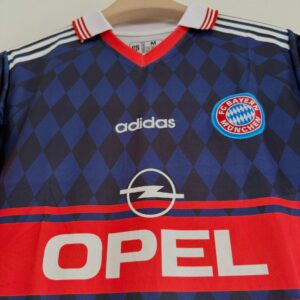 Tradition Meets Dominance – FC Bayern Munich 1997/99 Home Kit