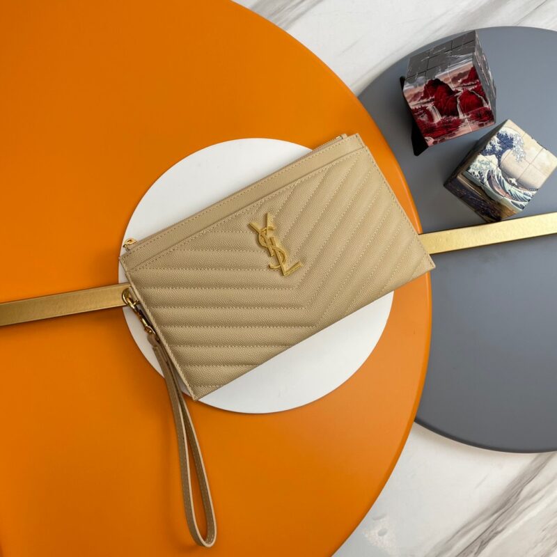 YSL CASSANDRE MATTELASÈ LARGE ZIPPED POUCH IN GRAIN DE POUDRE EMBOSSED LEATHER