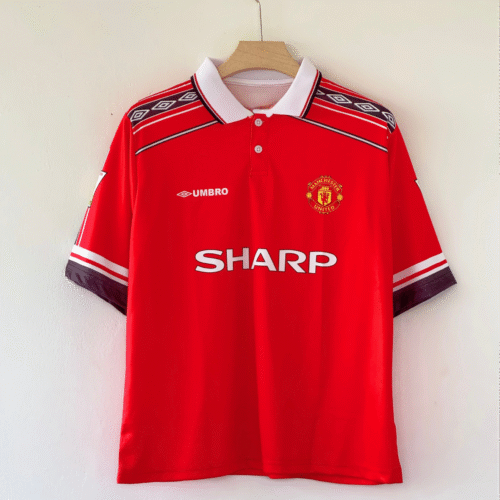 Treble Triumph Reimagined – Beckham’s 1998/99 Manchester United Five Sleeve Retro Jersey