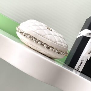CHANEL 23C white hula hoop clutch
