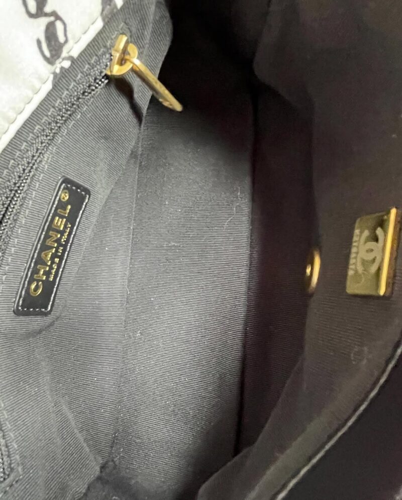 New CHANEL COCO BEACH 2025 White