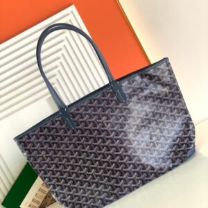 4c235e0c-d42d-4a90-997e-f1b7eaa050ed-750x1000-Jp4jXwUoxfHp5SiQ90aICjD0bUTPe6B5LNchCodR Goyard Green Goyardine Canvas & Chevroches Calfskin Saint Louis PM Tote