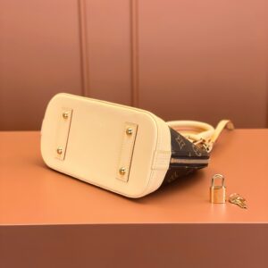 4e25cc8b-1 Louis Vuitton Monogram Alma BB