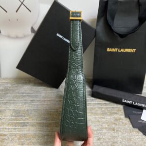 SAINT LAURENT Le 5 À 7 Green Crocodile-effect Leather Shoulder Bag In Dark Green