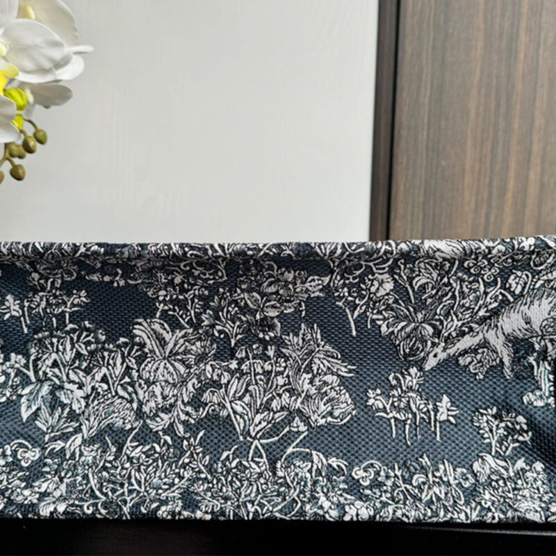 Dior Medium Dior Book Tote