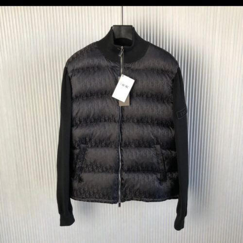 510ED9E8-1043-4C5C-9830-B89F9D0CC9C1_f9f929b8-a8fa-4a76-90d1-bc56f770bf79 Dior oblique zip sweater jacket