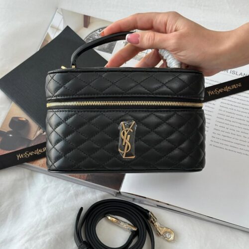 528912458_18072285422098942_3620682283353876342_n Saint Laurent vanity top-handle bag