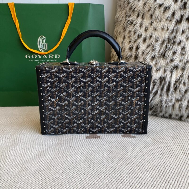 GOYA GRAND HOTEL TRUNK BAG