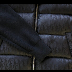 53BD4079-44AE-4FA2-A160-FA11121F11C8_5c5258dd-a32b-4700-869a-b8cb2286ae8d Dior oblique zip sweater jacket