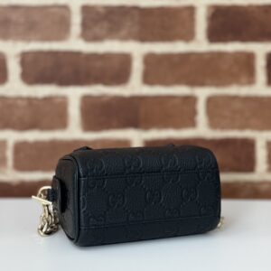 GUCCI GG Emblem medium boston bag in Black Leather