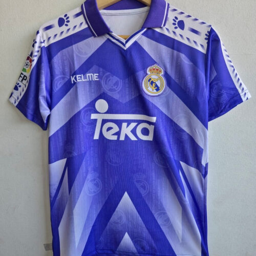 Power & Precision – Real Madrid 1996/97 Away Retro Jersey (Roberto Carlos Edition)