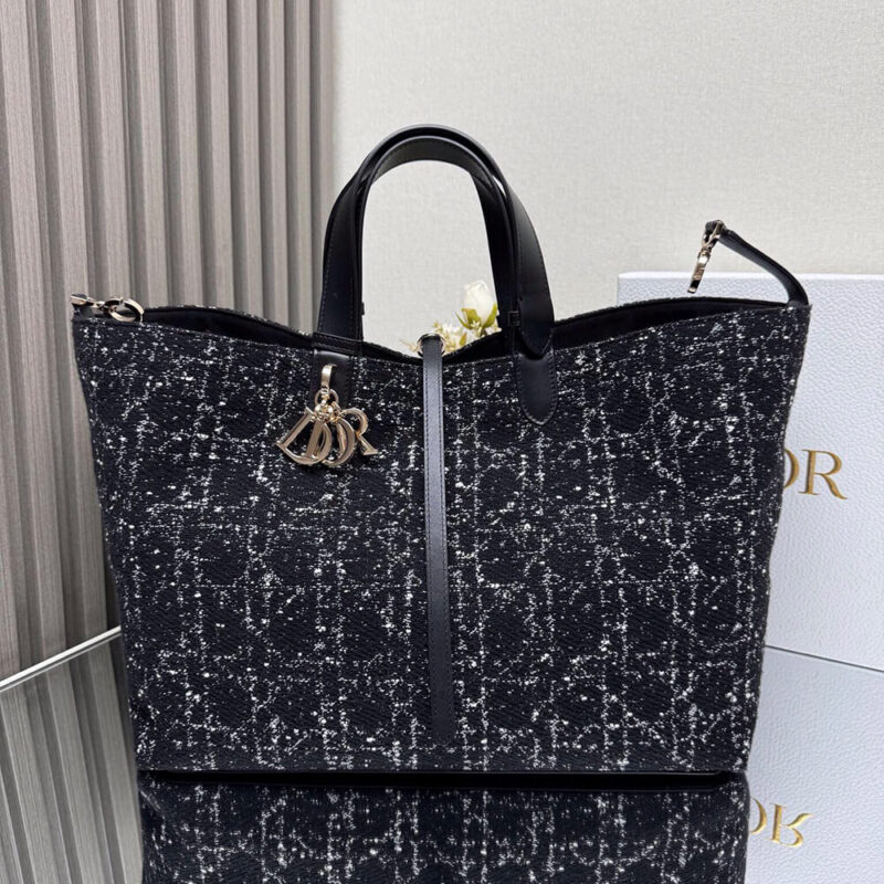 DIOR Large Dior Toujours Bag