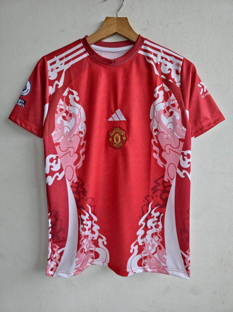 Unleash the Fire – 2025/26 Manchester United Dragon Edition