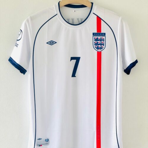 England 2001-02 David Beckam Retro Jersey Round neck