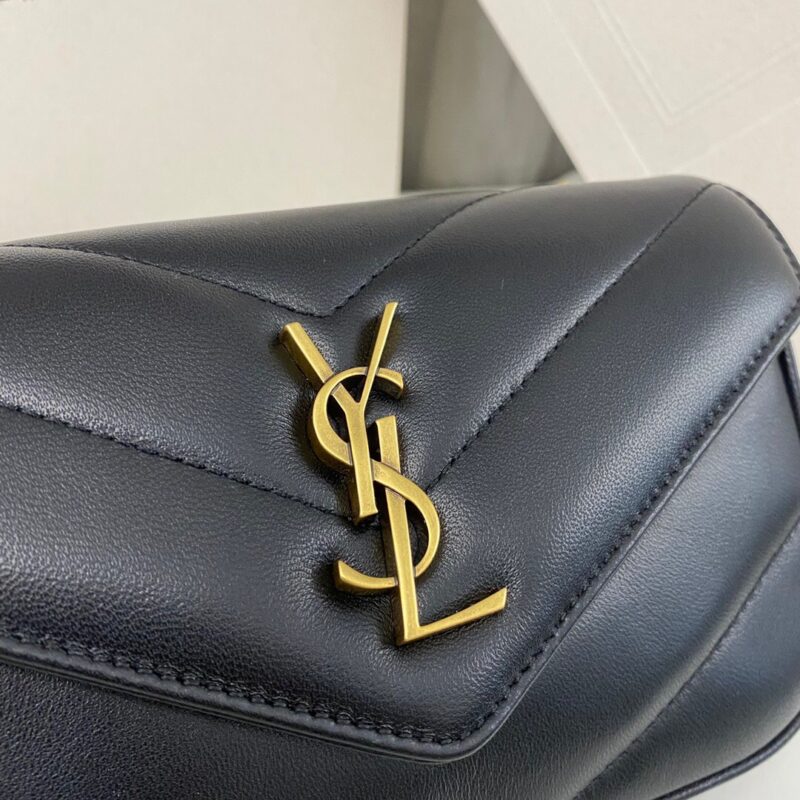 YSL Loulou medium in Matelassé Lambskin Black