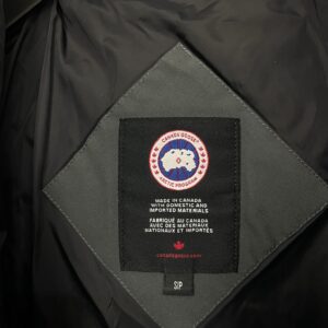 7D336C9C-6094-442E-A2A8-F2B6AA2D251A Canada Goose Wyndham Parka Graphite Excellent (Small)