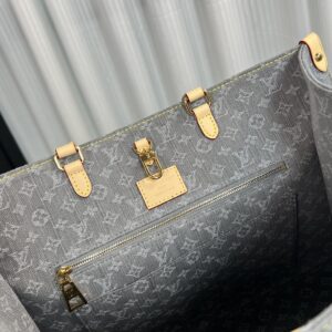 LV M13189 OnTheGo MM