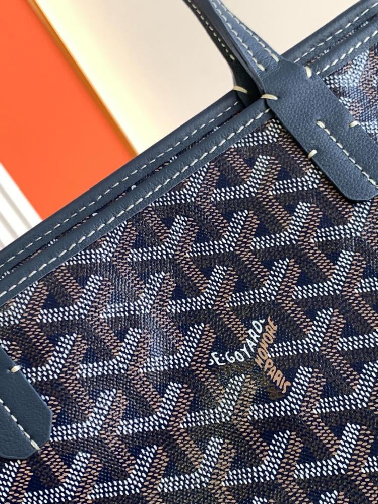 Goyard Navy Blue Goyardine Coated Canvas and Leather Saint Louis PM Tote