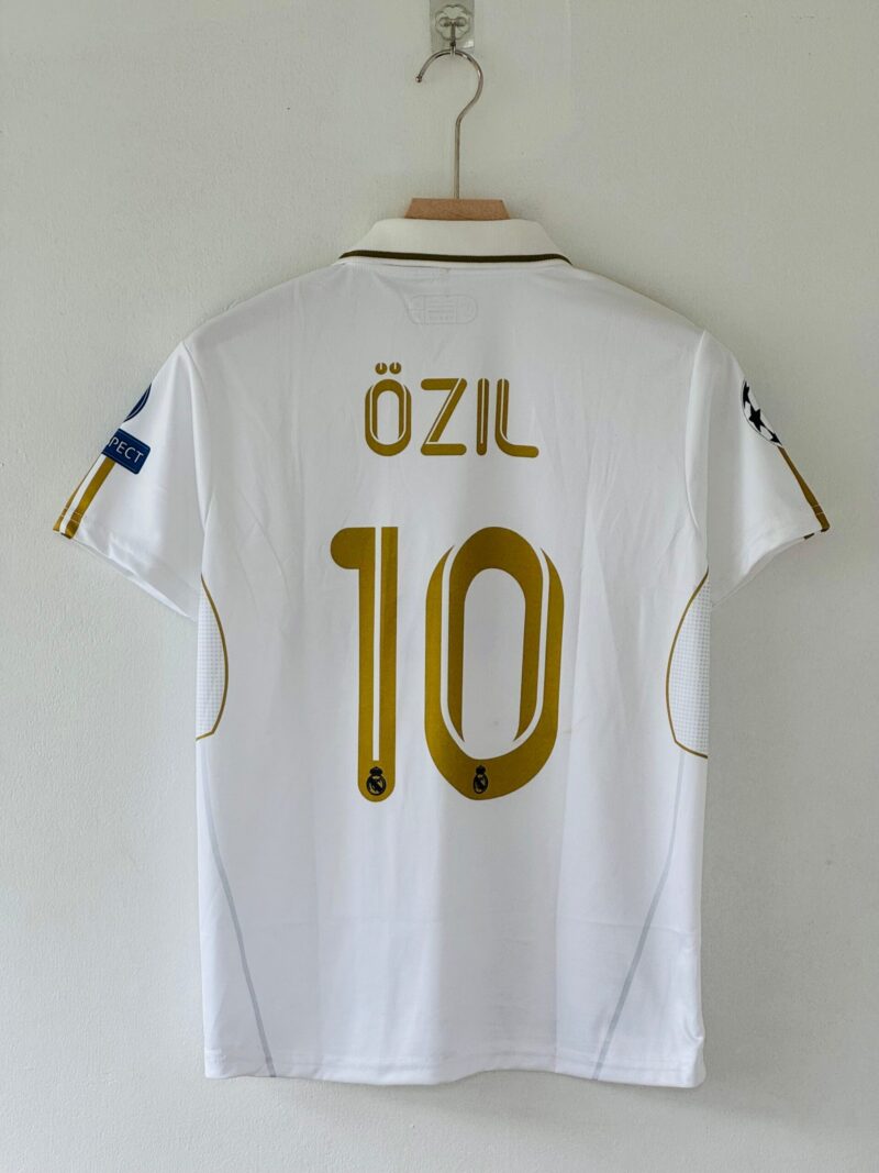 Pure Vision in White – 2011/12 Real Madrid Home Jersey, Özil Edition