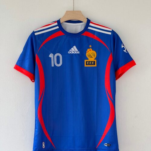 8378BE99-E1C3-42F4-8106-9F6083C86B73 A Final Chapter in Style – France 2006 Home Retro Kit