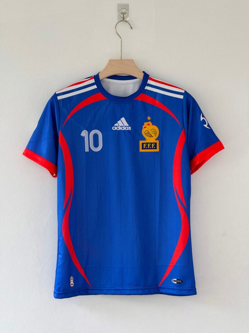 8378BE99-E1C3-42F4-8106-9F6083C86B73 A Final Chapter in Style – France 2006 Home Retro Kit