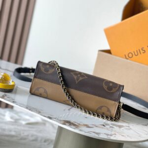 LV OnTheGo East West Brown