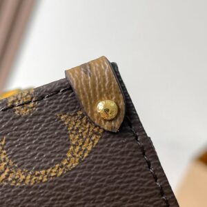 LV OnTheGo East West Brown